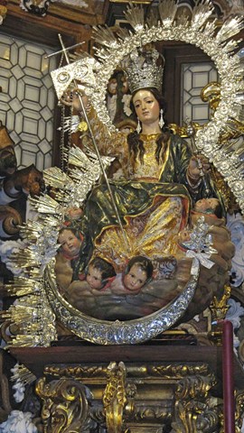 05 Virgen de la Aurora